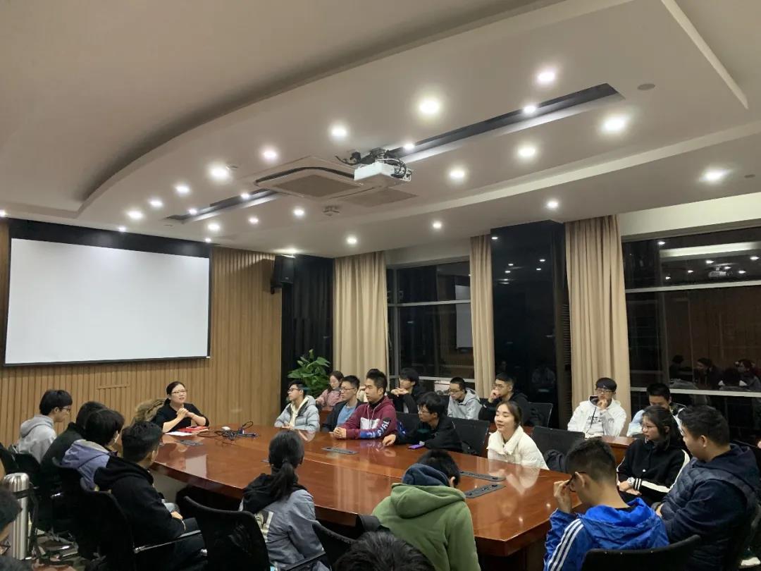 1640187518697007521.jpg 以专业的角度为同学们答疑解惑